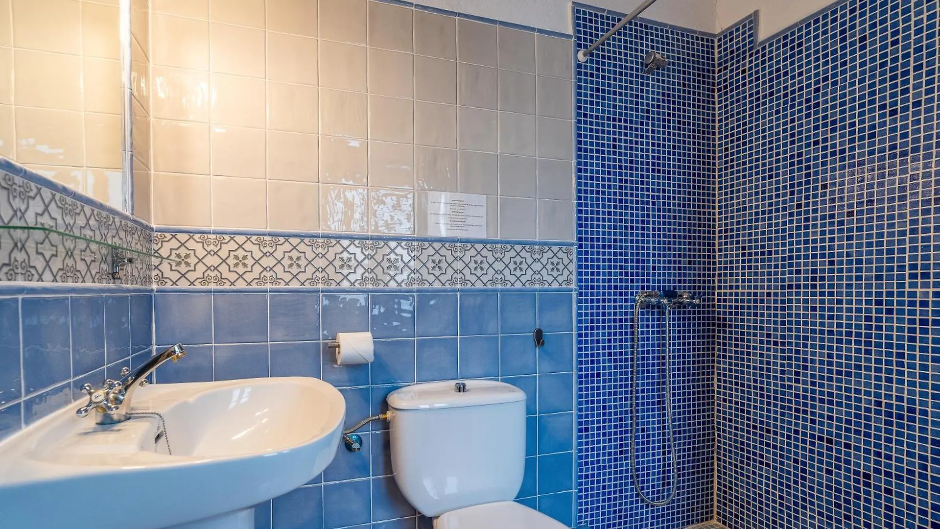 Cantueso Holiday Park Periana Country house
