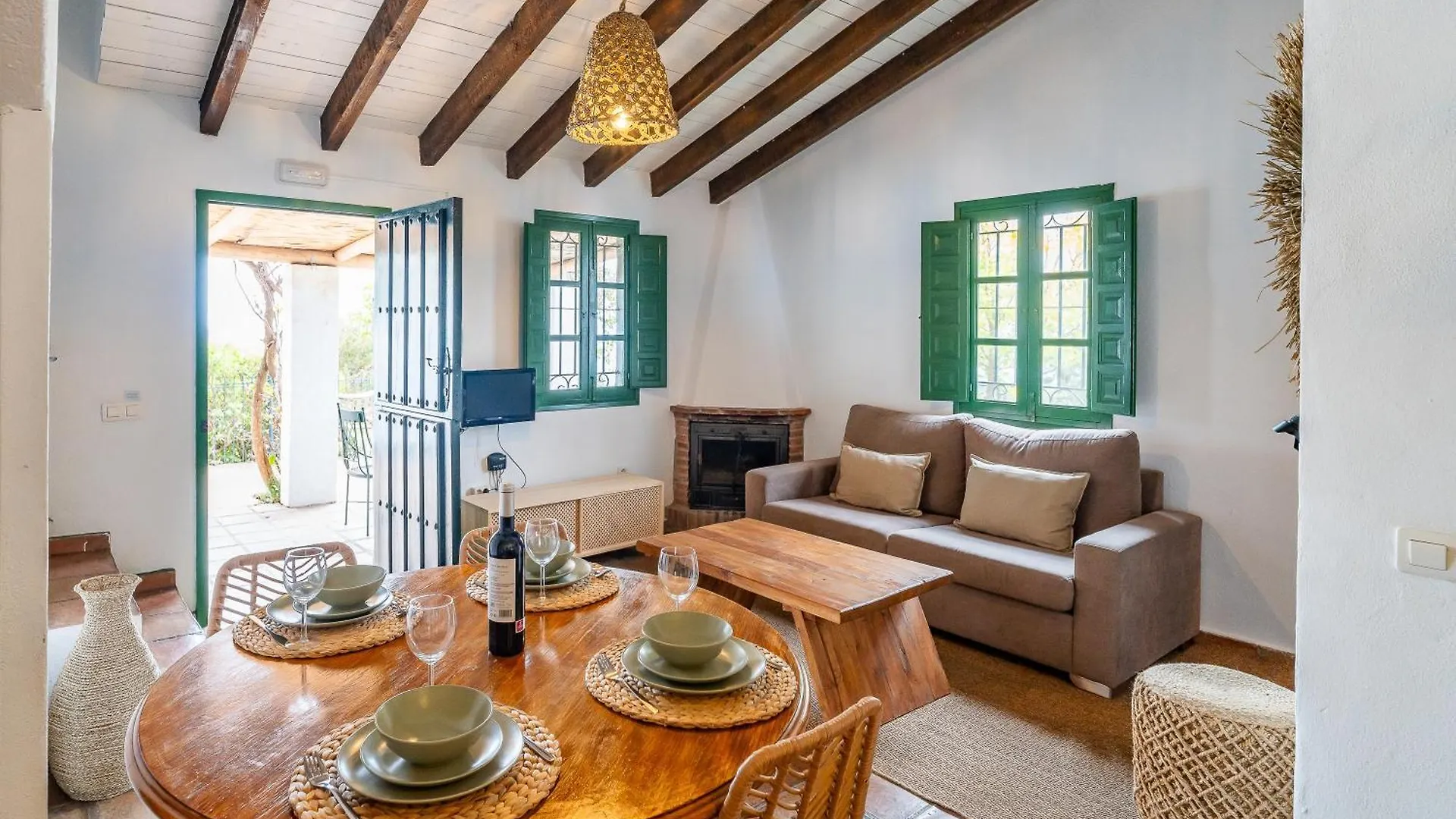 Cantueso Holiday Park Periana Country house