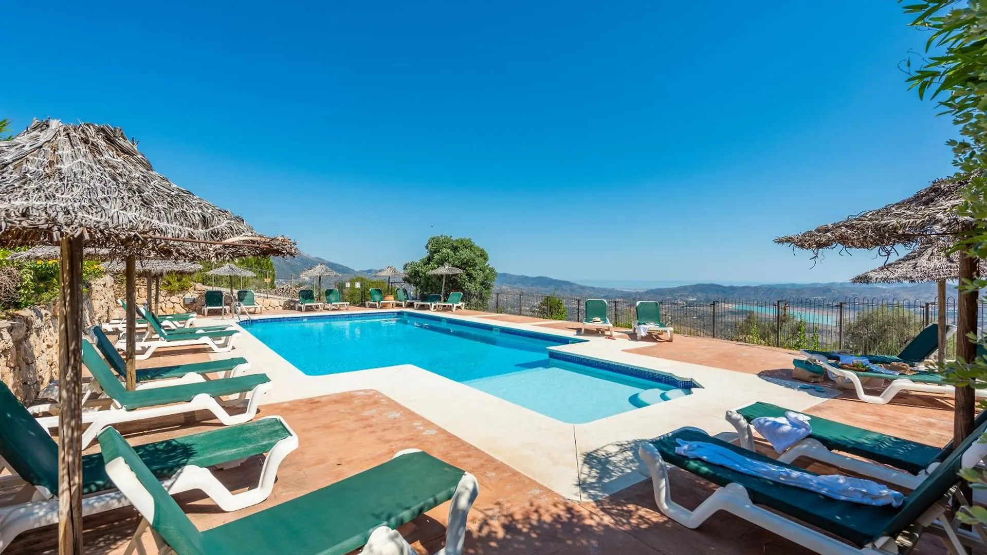 Country house Cantueso Holiday Park Periana