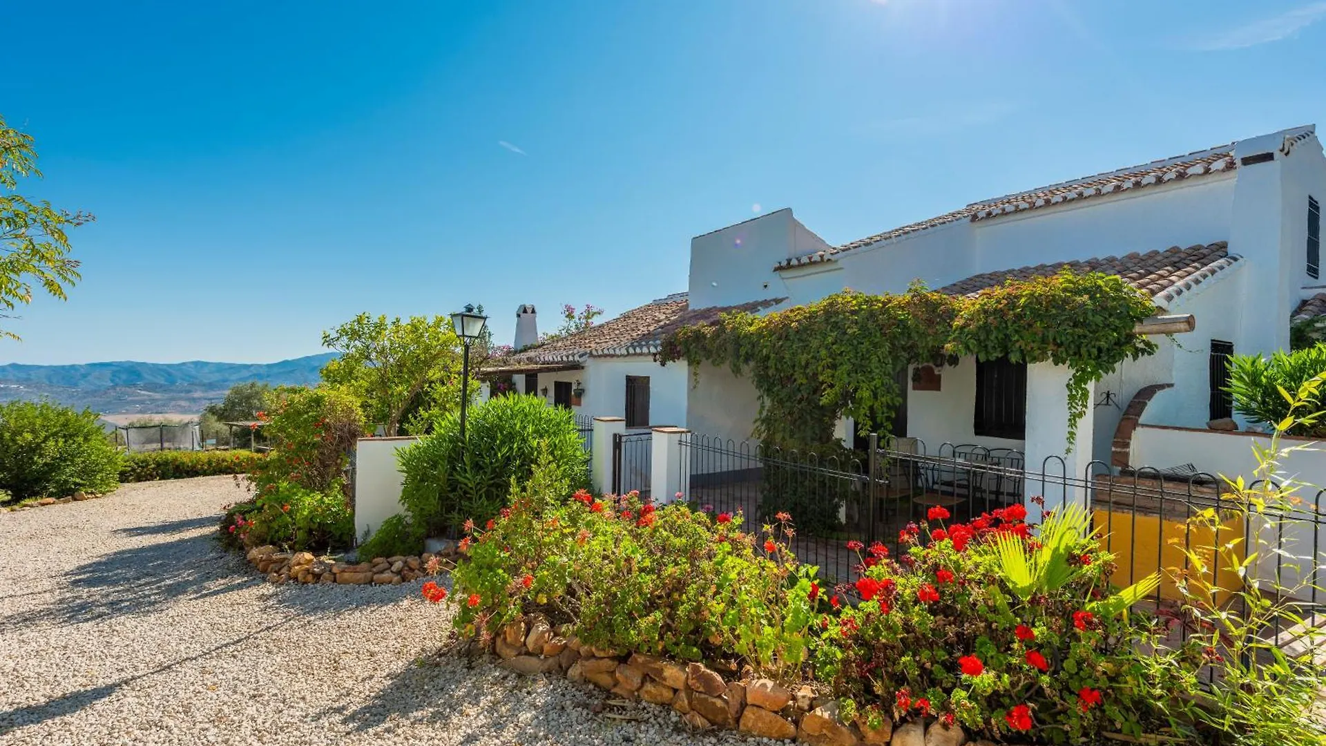 Cantueso Holiday Park Periana Country house